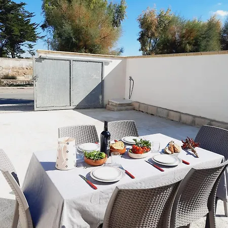 Holiday home Poseidone Salento Com *